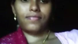 第一次在青少年床上三人行