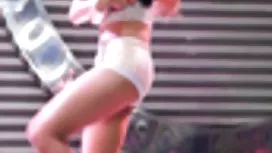 女儿把她的爸爸角质和乱搞他