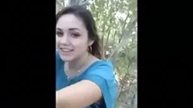 不忠的贱人向她的丈夫解释情人多么富有她妈的乱搞