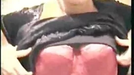 角质布鲁内特想要游行