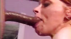 睡着的母亲用氯仿被她的儿子强奸