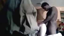 即将离任的儿子主宰着他母亲的妓女