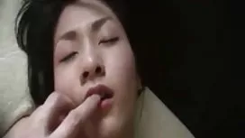 小妹妹吮吸公鸡就像善良的小贱人听话