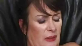 富有的自然山雀和男朋友他妈的大学生