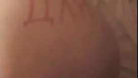 他记录了他妻子的婊子给另一个男人的粉碎