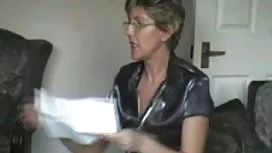Morenaza和胖子乱搞，因为她有很多钱