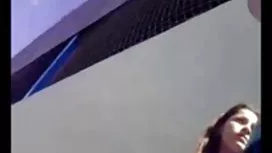 和他爸爸一起睡觉时他妈的