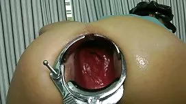 西班牙人不满意同意得到一个巨大的阴茎