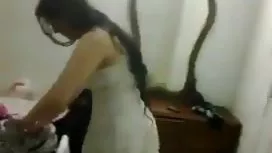 女生在被性交时记录，意识到
